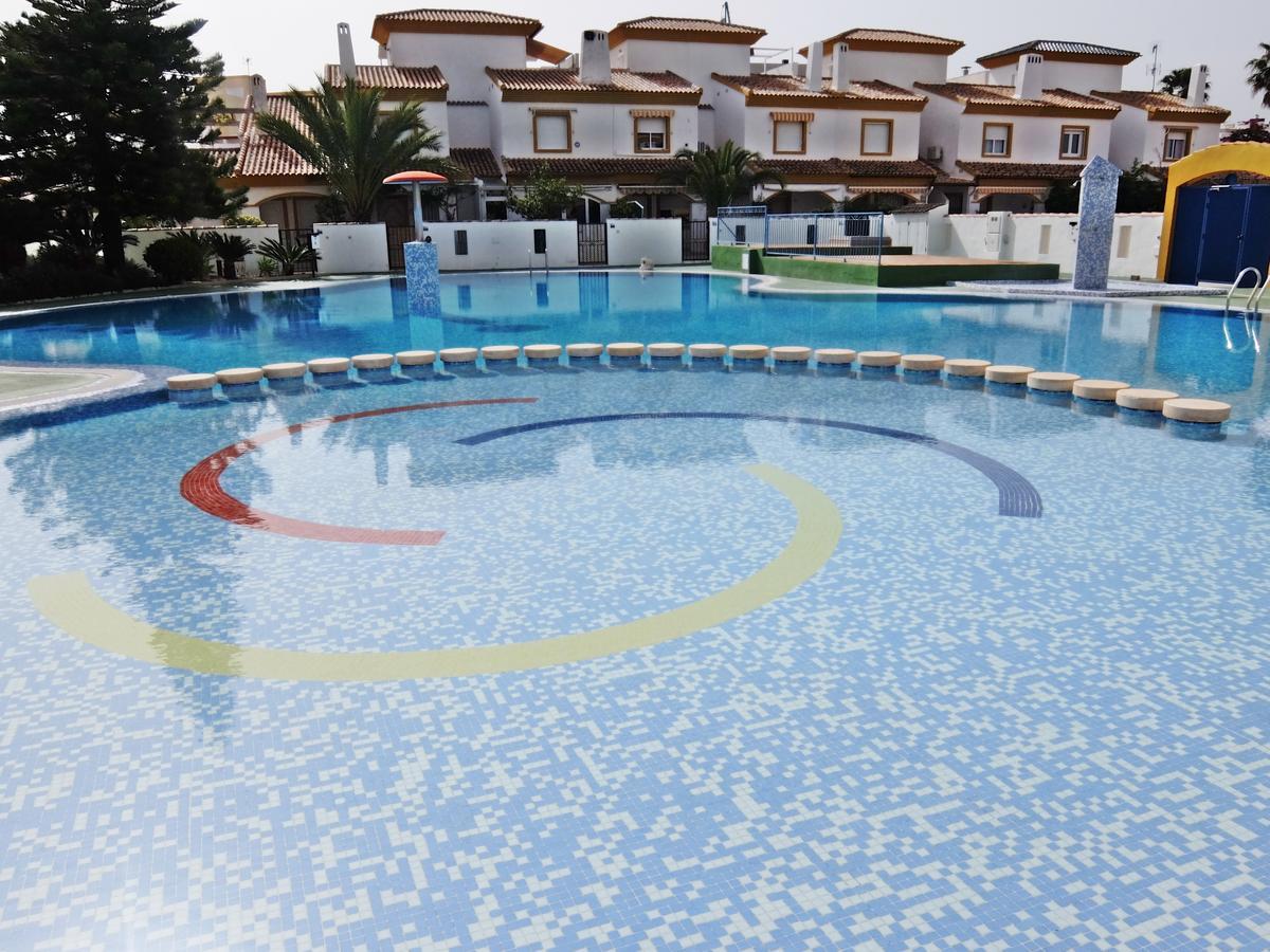 Apartamento Familiar junto a la Playa de San Fernando - OLIVA Bagian luar foto
