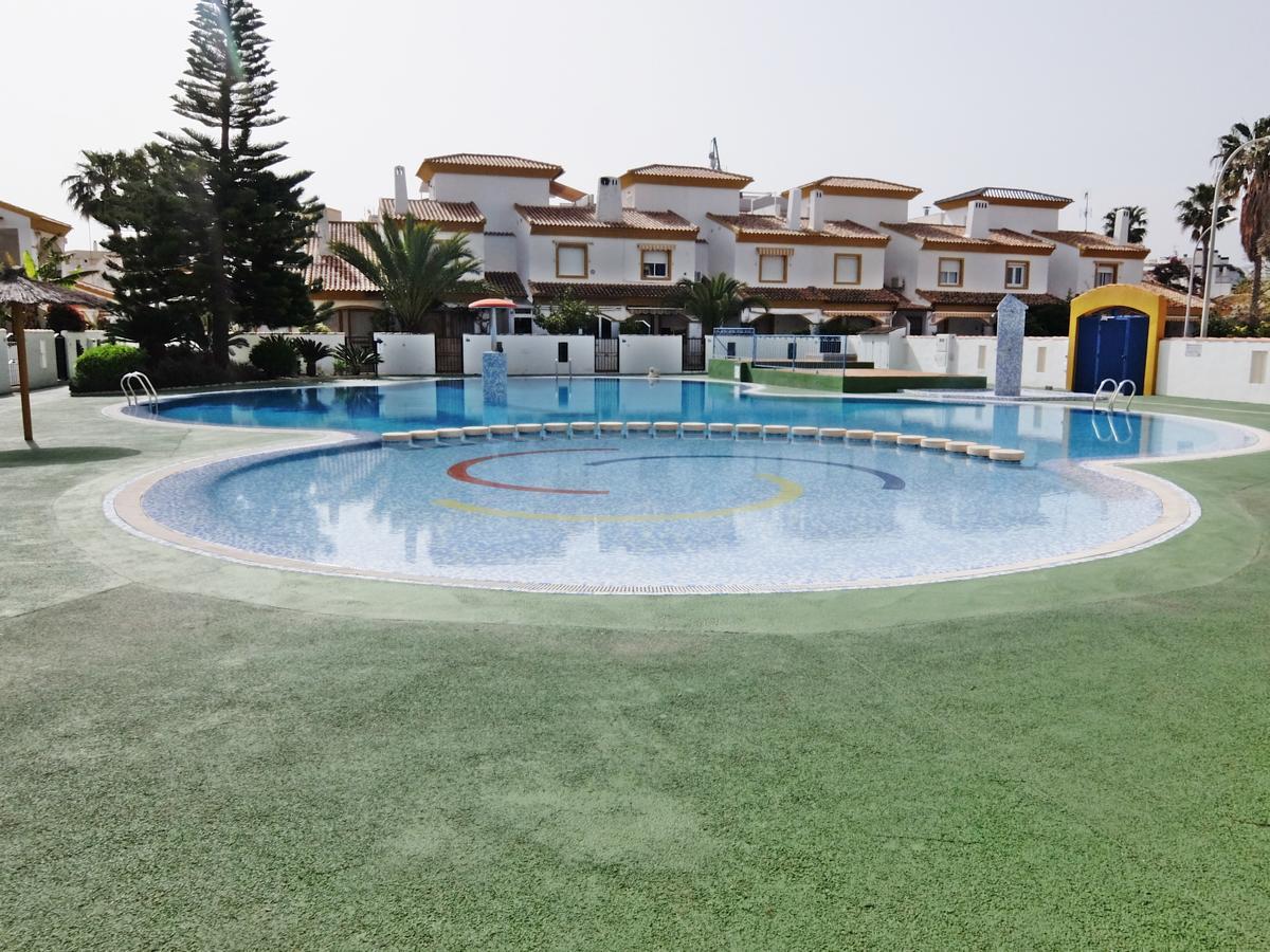 Apartamento Familiar junto a la Playa de San Fernando - OLIVA Bagian luar foto