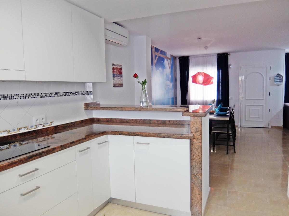 Apartamento Familiar junto a la Playa de San Fernando - OLIVA Bagian luar foto